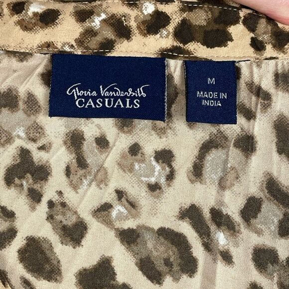 EUC Gloria Vanderbilt Casuals Women’s Leopard Print Button Down Top Size M - Picture 6 of 7